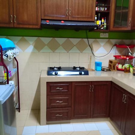 Muslim Dinaim Homestay Tanjong Malim Bagian luar foto