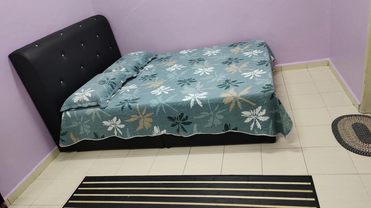 Muslim Dinaim Homestay Tanjong Malim Bagian luar foto