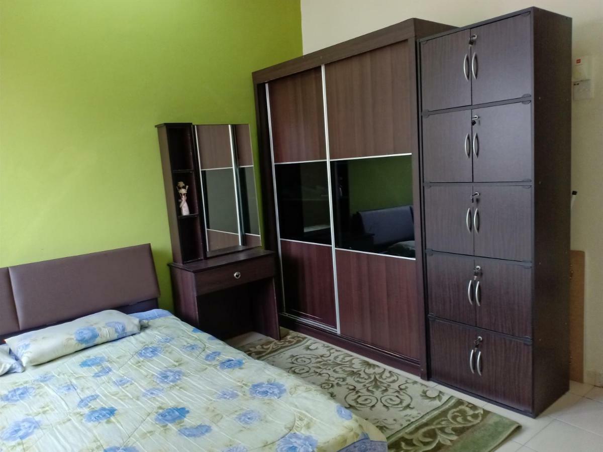 Muslim Dinaim Homestay Tanjong Malim Bagian luar foto