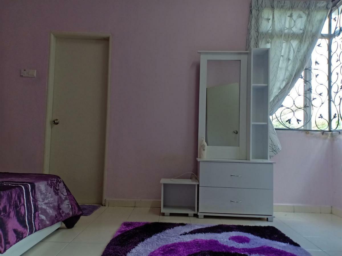 Muslim Dinaim Homestay Tanjong Malim Bagian luar foto