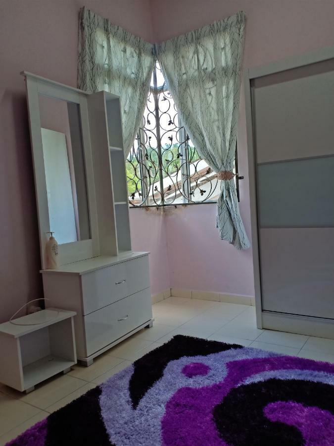 Muslim Dinaim Homestay Tanjong Malim Bagian luar foto